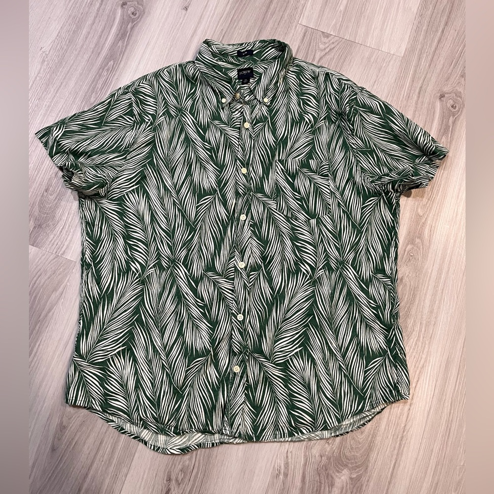 J.crew Green Leaf‎ Print Men's Shirt